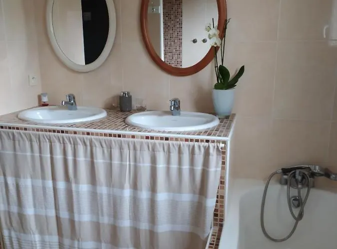 Maryne Bed & Breakfast 3*